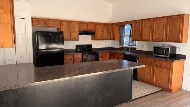Photo - 829 Blanc Ct