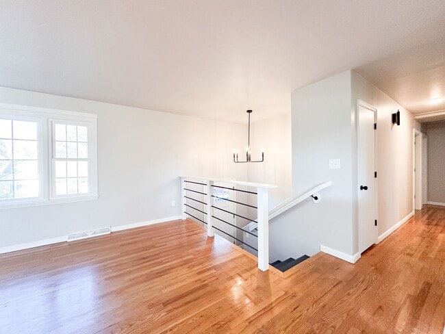 Photo - 4 bed/ 2 bath Single-Family Home