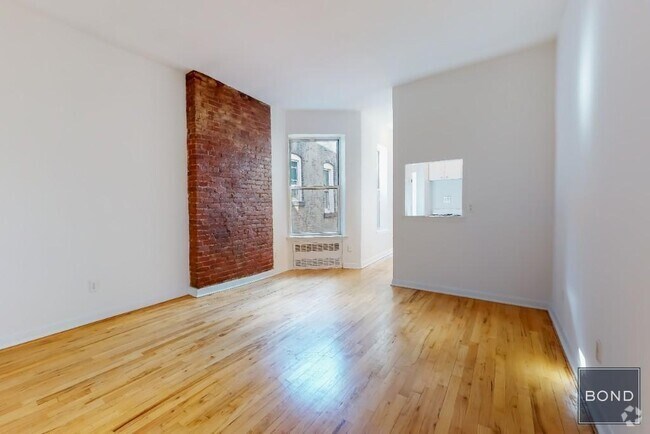 Building Photo - 212 E 85th St Unit 5C Rental