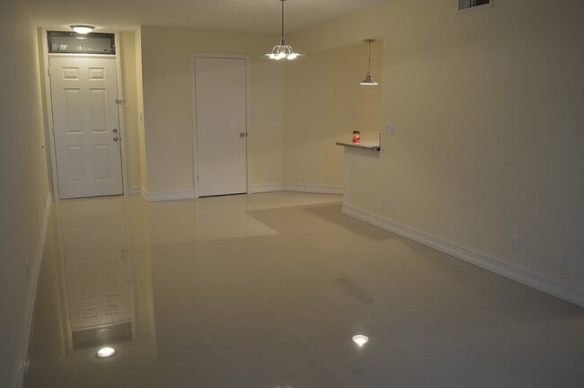 Photo - 216 Lake Pointe Dr