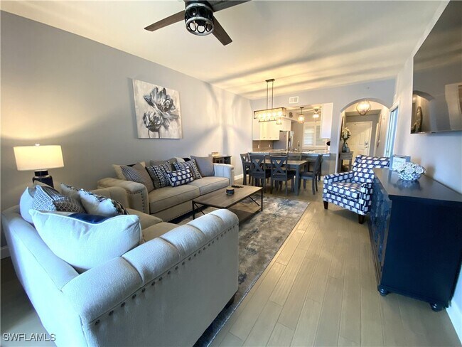 Building Photo - 2730 Cypress Trace Cir Unit 2820