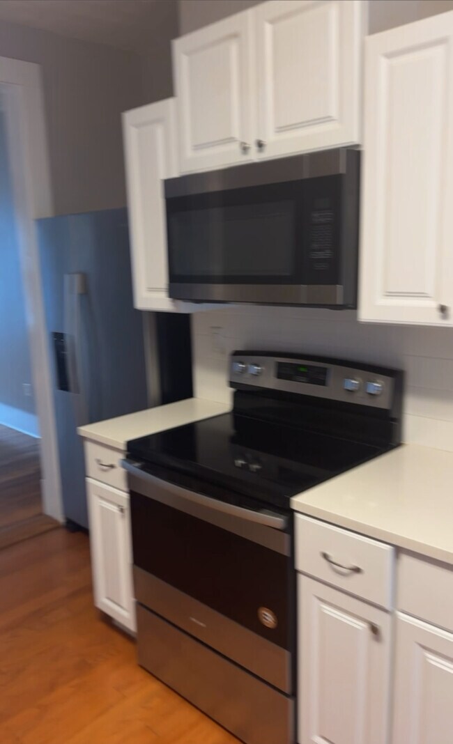 Kitchen - 1221 Grove St Unit Apartment A