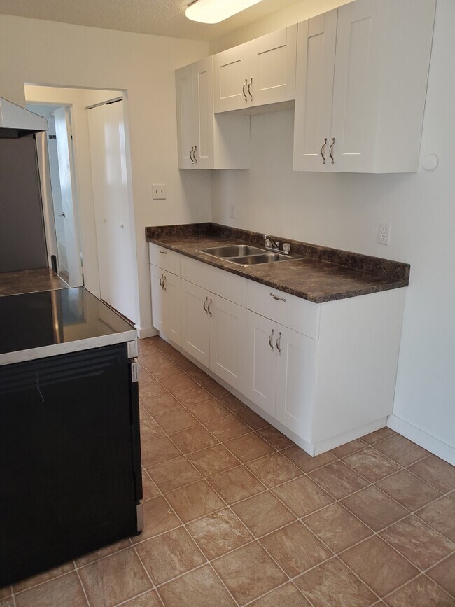 Photo - 1595 Boundary Crescent