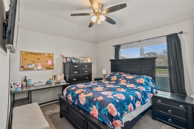 Photo - 634 W Fairway Lake Dr