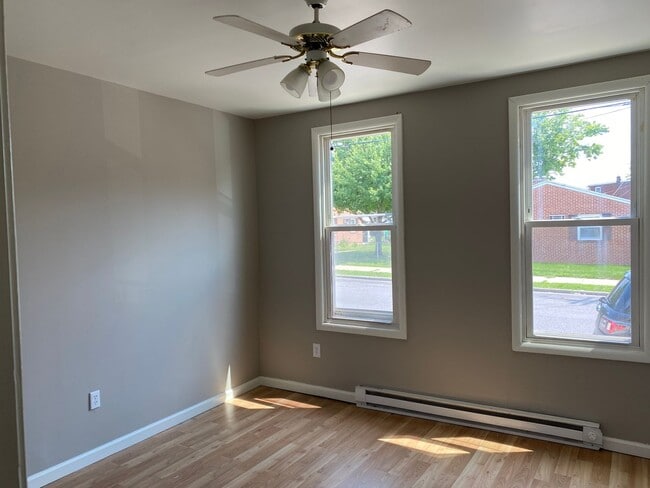 Photo - 212 N Penn St Unidad 212 N PENN STREET, APT #1