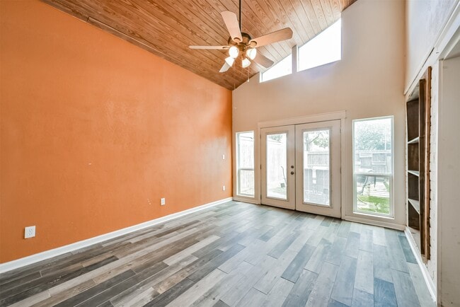 Photo - 16031 Birch Vale Dr