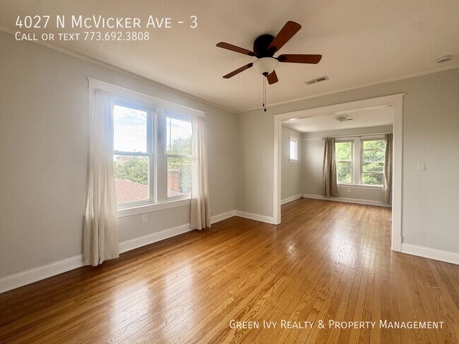 4027 N McVicker Ave Unit 3