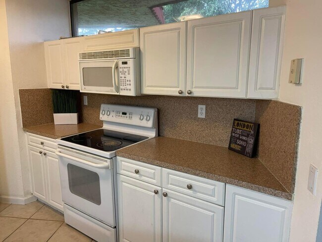 Photo - 8159 Severn Dr