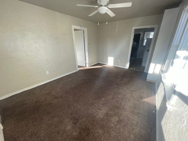 Photo - 2114 Ave. B Unit 2114