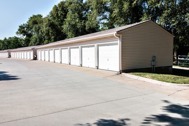 Deerfield Apartments