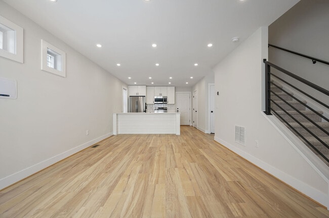 120 Lincoln St