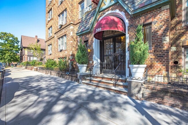 Photo - 340 Fairmount Ave Unit 204