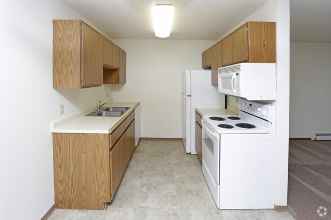 1BR, 1BA - 640 SF