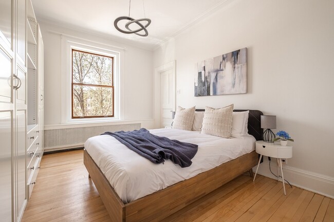 Photo - 383 Av. Grosvenor