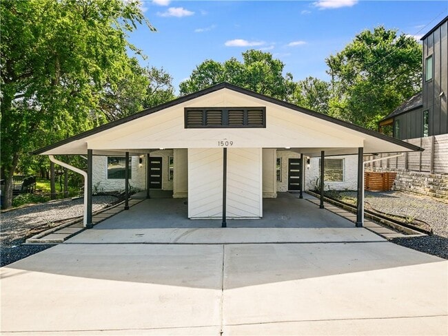 Building Photo - 1509 Oak Heights Dr Rental