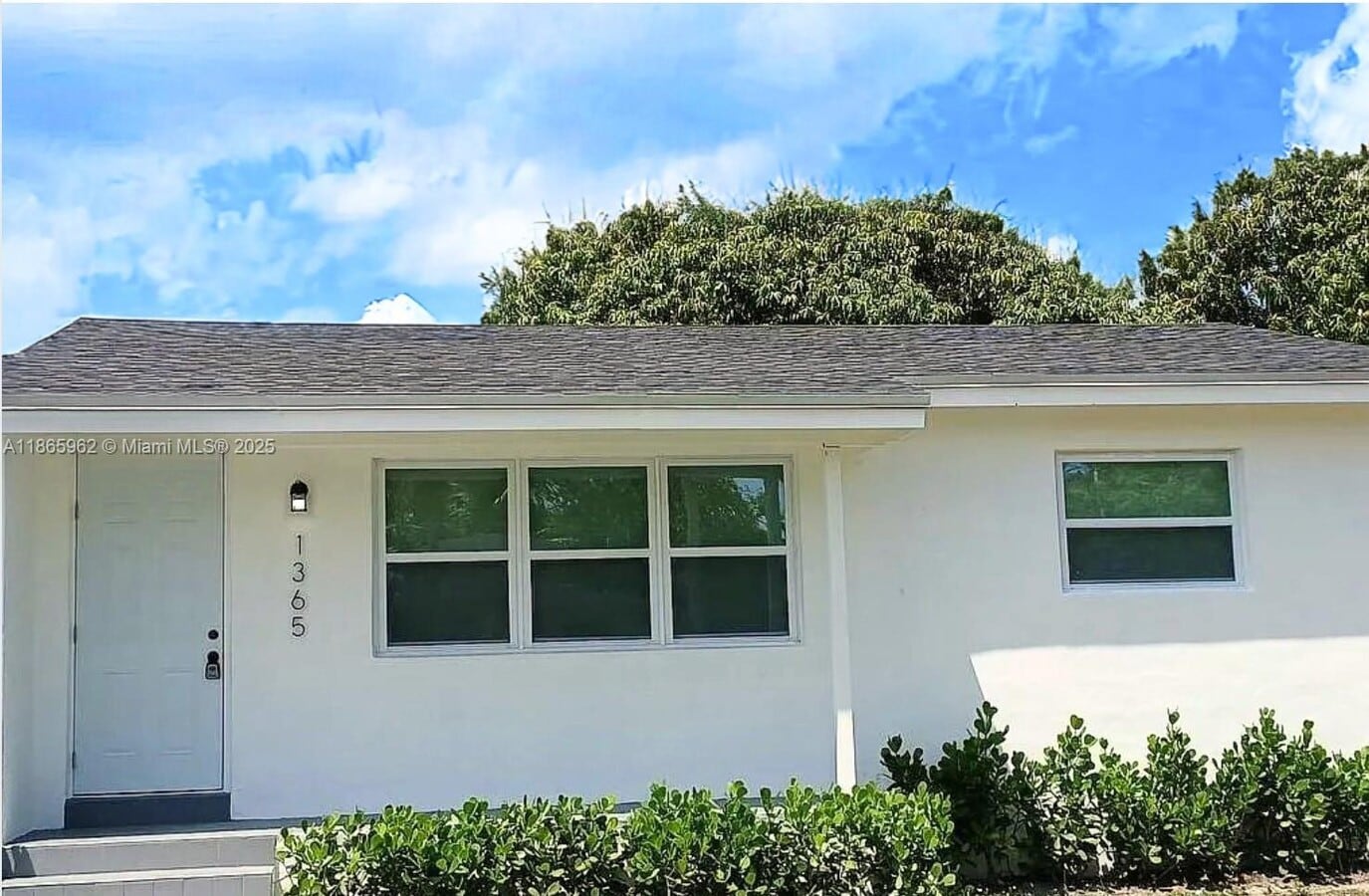 Photo - 1365 NW 130th St Apartamento Unidad 0