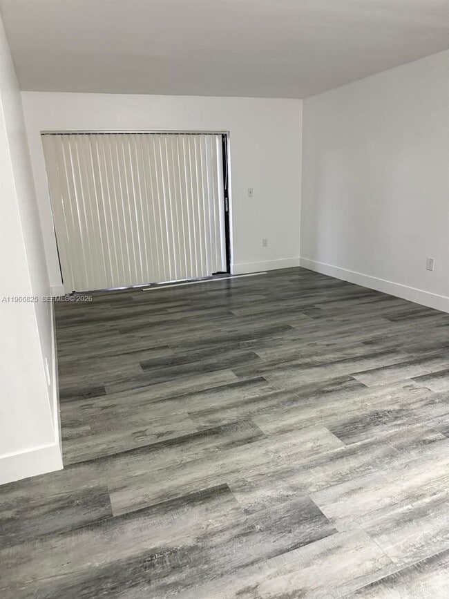 Photo - 15610 SW 80th St Unidad J-102