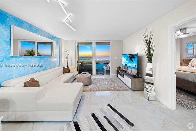 Building Photo - 465 Ocean Dr Unit 315 Rental