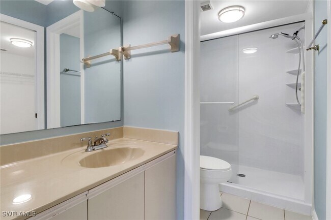 Building Photo - 4556 Andover Way Unit E106