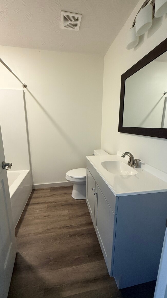 Photo - 604 Crescent Hill Dr Unit ABC