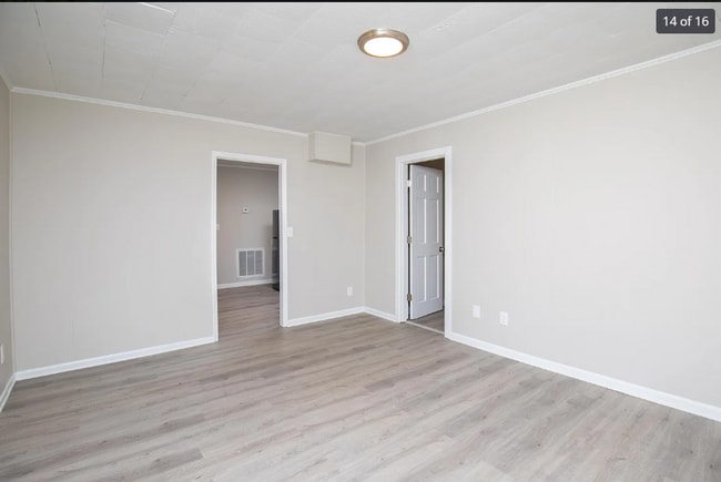 Photo - 2608 E 37th St Unidad B