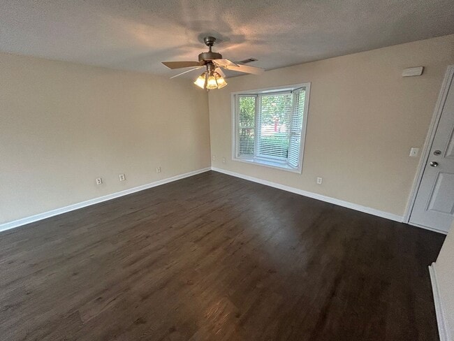 Photo - PRE-LEASING FOR AUGUST 2026!