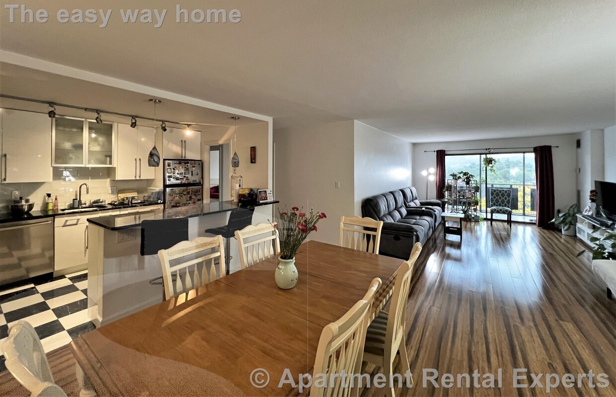 Photo - 990 Massachusetts Ave