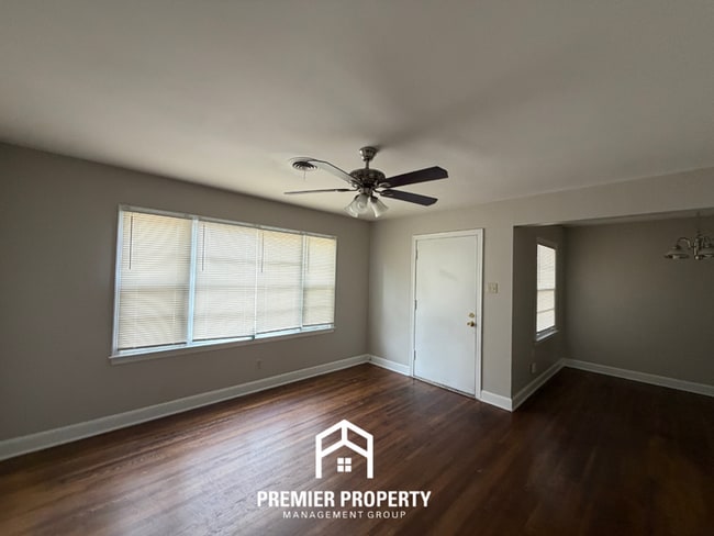 Photo - 4469 Leatherwood Ave