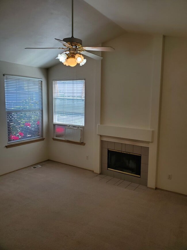 Photo - Great 3 bedroom home available now!