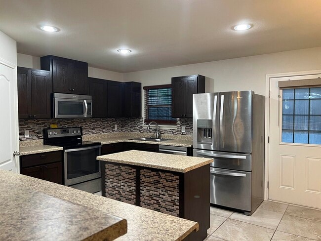 Photo - 815 Bartolome Ln