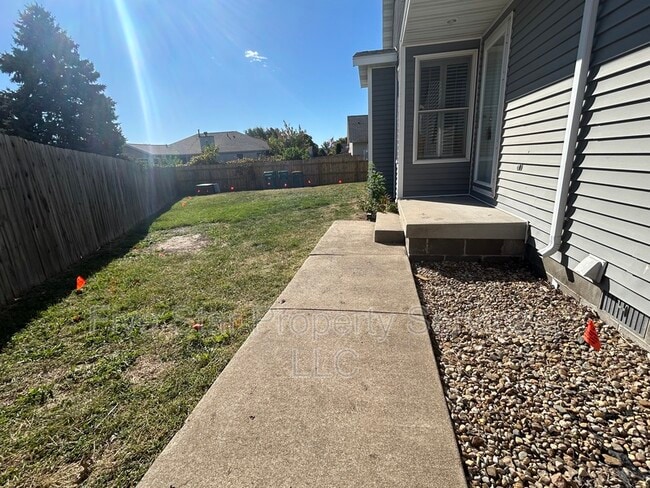 Photo - 1414 School House Ln