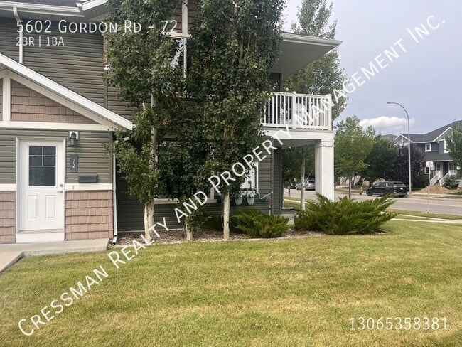 Building Photo - 2 Bedroom 1 Bathroom Upper Level Unit in Harbour Landing