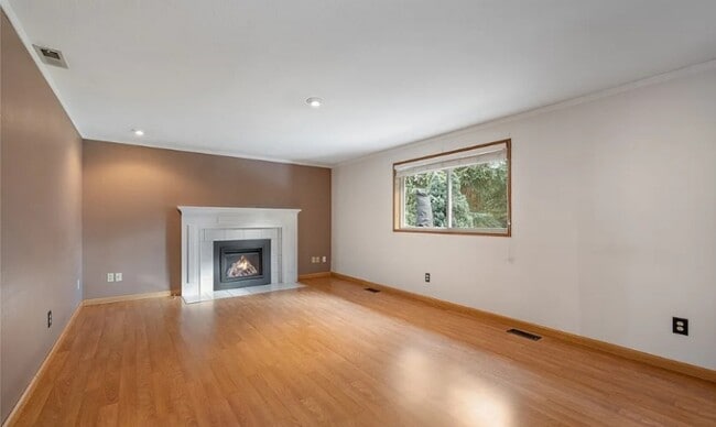 Photo - 5708 204th St Ct E