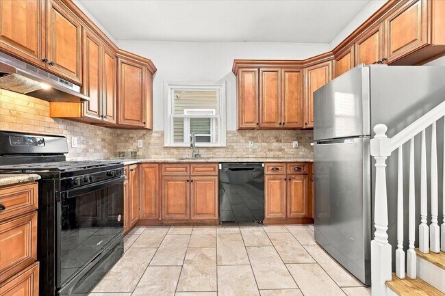 Photo - 149 37th St Unit 1
