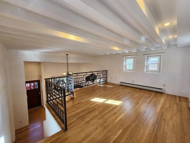 Photo - 142 E Santa Fe Ave Unidad 142 E Santa Fe Ave B