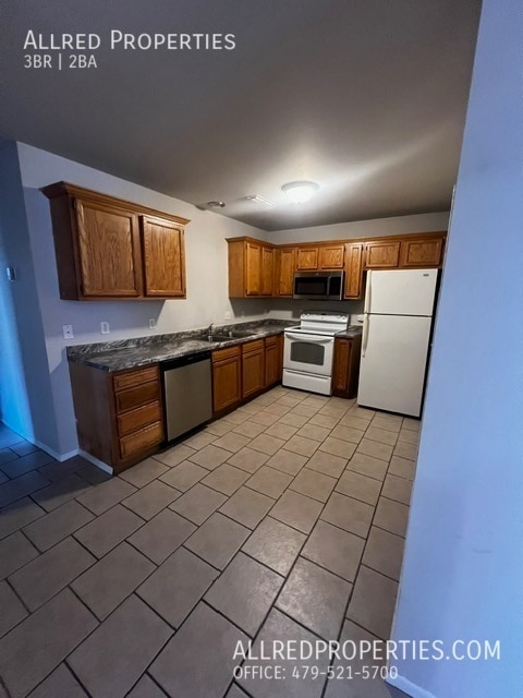 Photo - 1675 Evalyn Cir