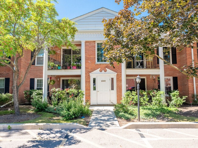 Building Photo - 530 Shorely Dr Unit 104