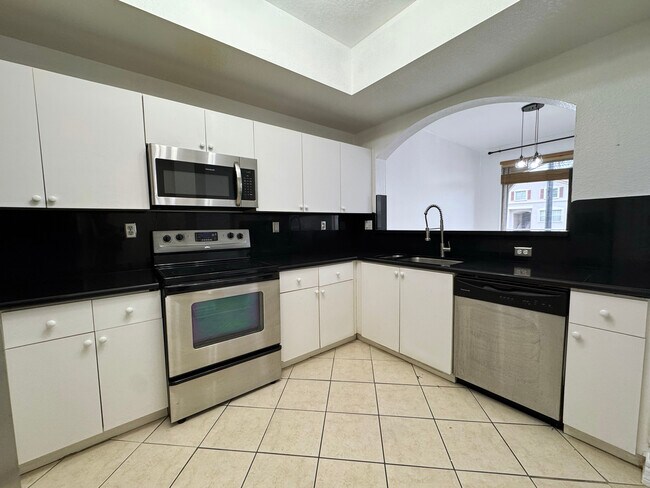 Photo - 8886 W Flagler St