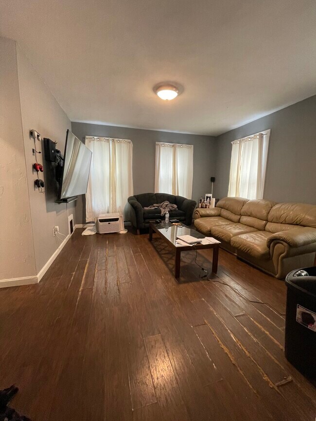 Photo - 199 Eutaw Ave Unidad 1