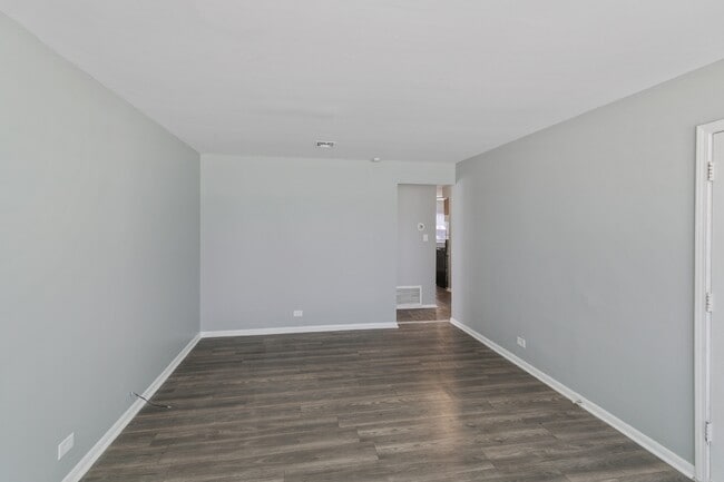 Photo - 444 W Hickory St