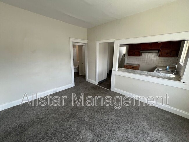 Photo - 3361 W 84th St Unidad Down