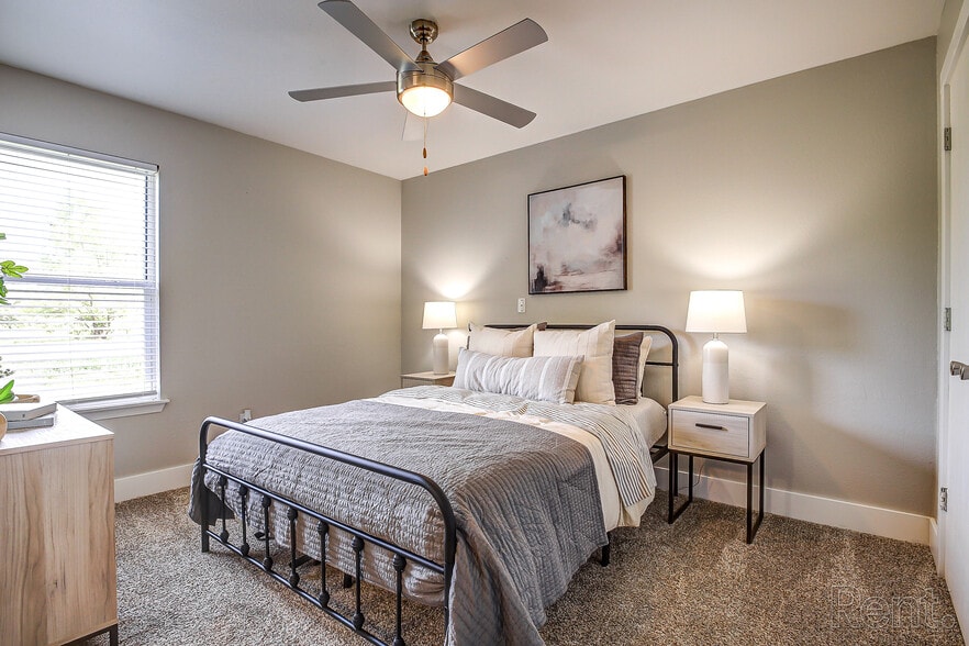 2x2 Primary Bedroom