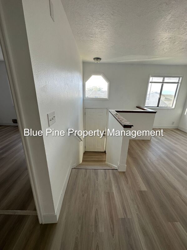 Photo - 1224 Holman Ave