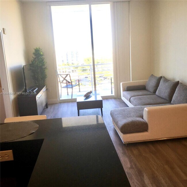 Photo - 18800 NE 29th Ave Unidad PH4