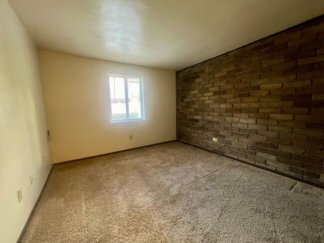 Photo - 404 Kellywood Manor Unit 404