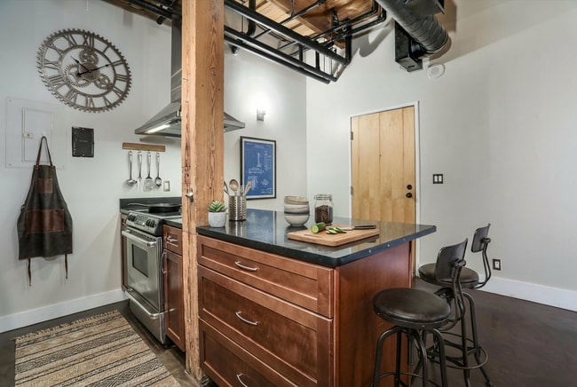 Photo - 6533 E Jefferson Ave Unit 413
