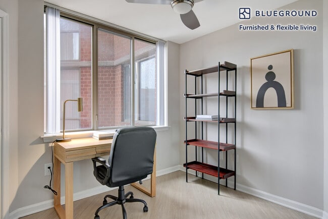 Photo - 450 Massachusetts Ave NW Unidad FL10-ID271