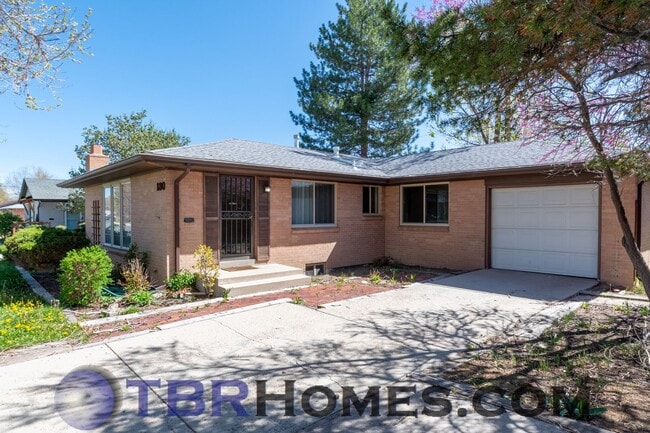 Photo - 180 Agate Way