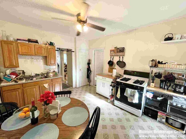 Photo - 20 Howell St Unit #1