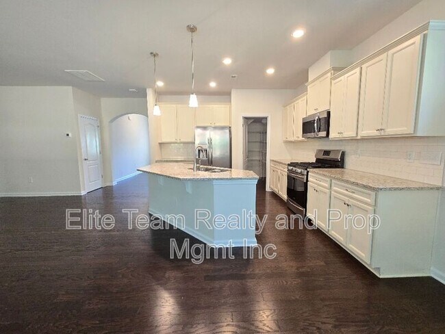 Photo - 14611 Murfield Ct